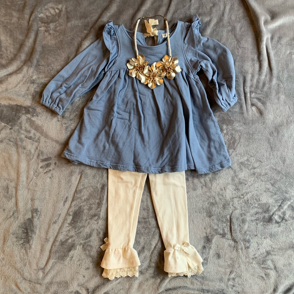 Mae Li Rose Outfit